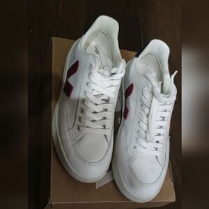 Veja v-12 leather women size 37 or 6.5. Extra white Marsala nautico color